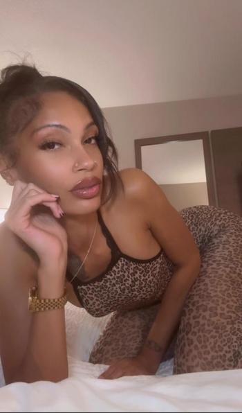 Ocean, 25  female escort, Concord